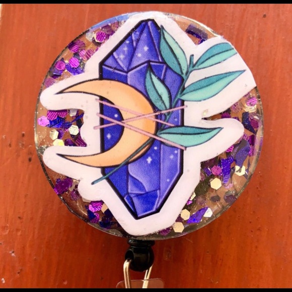 Crystal Amethyst Badge Reel - Picture 1 of 4